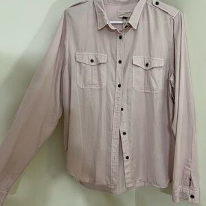 Universal Threads Light Pink Button-Up shirt